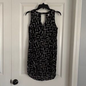 Old Navy Black and White Geometric Mini Dress